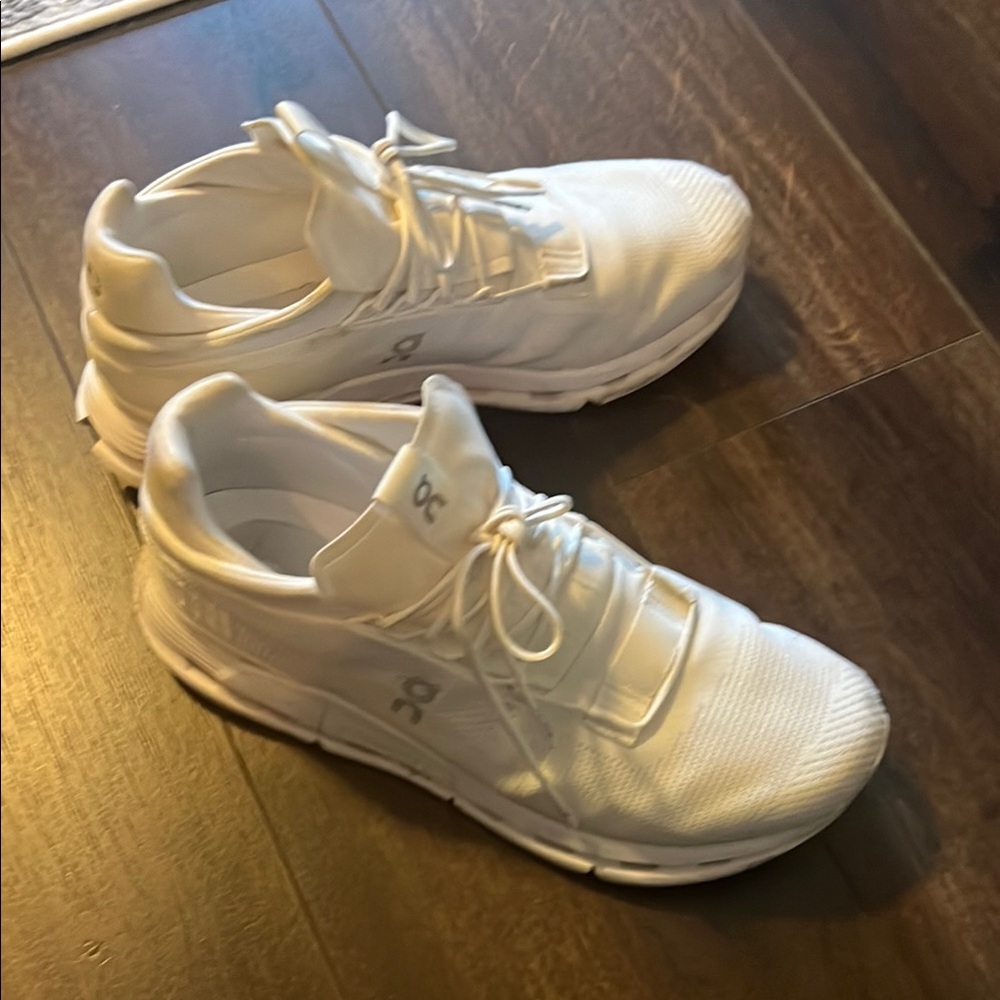 Mens White Athletic Shoes